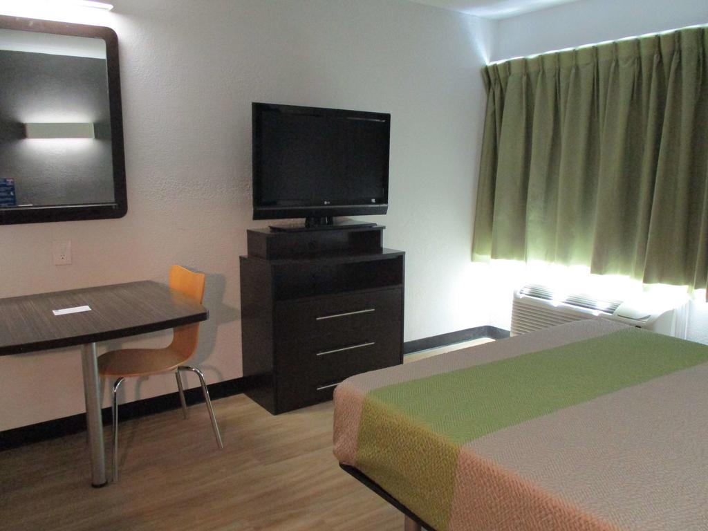 Studio 6-Indianapolis, In Luaran gambar